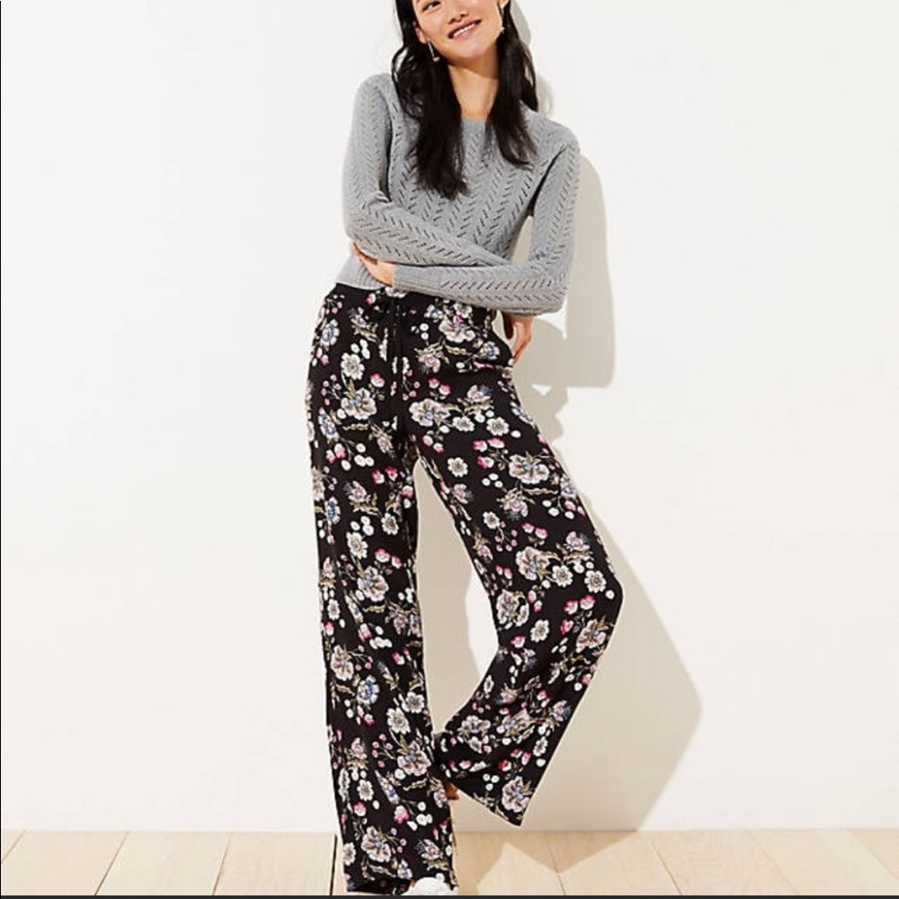 LOFT Black Floral Fluid Drawstring Pants Size S PETITE